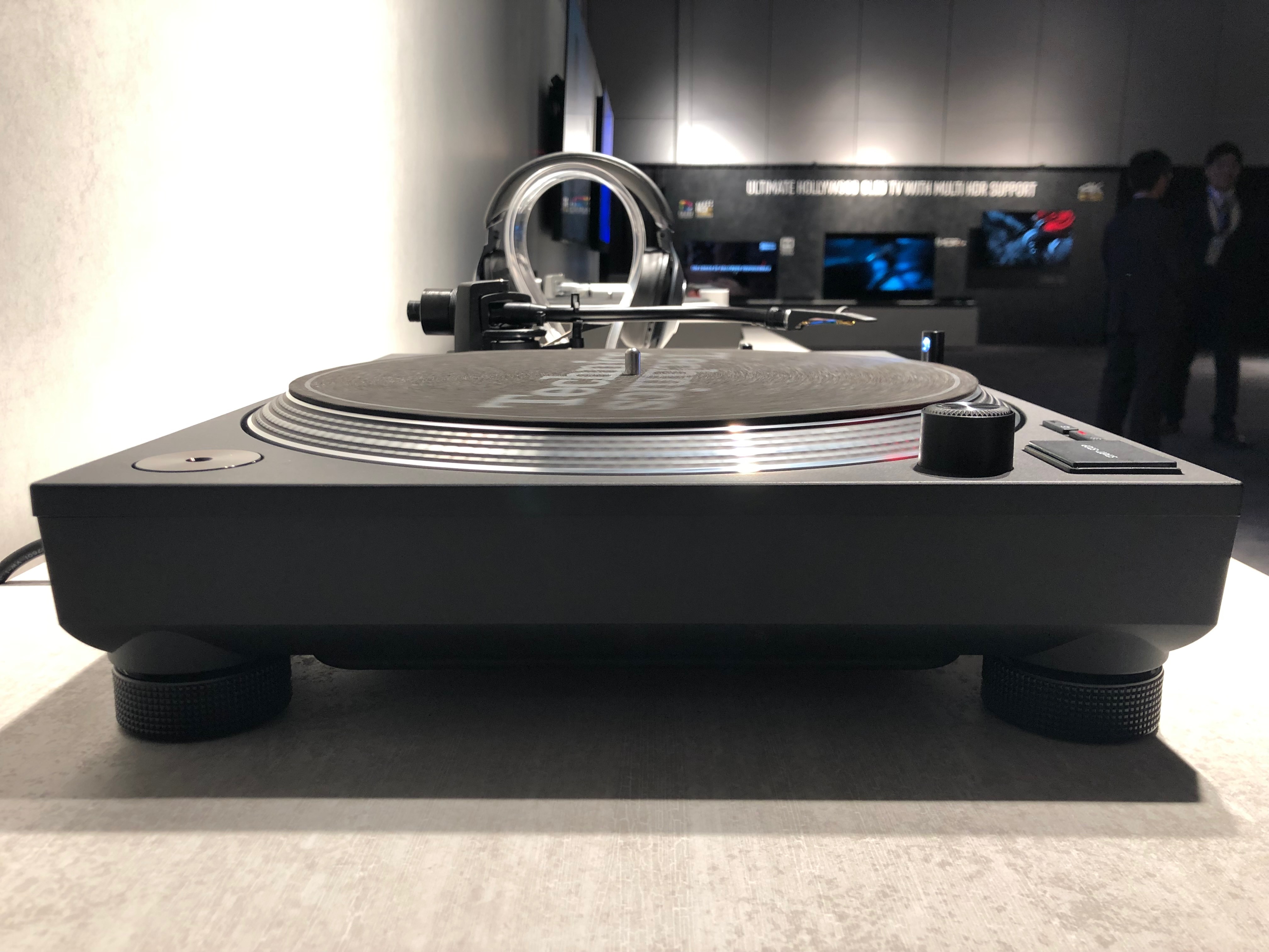 Features: Spin spin sugar