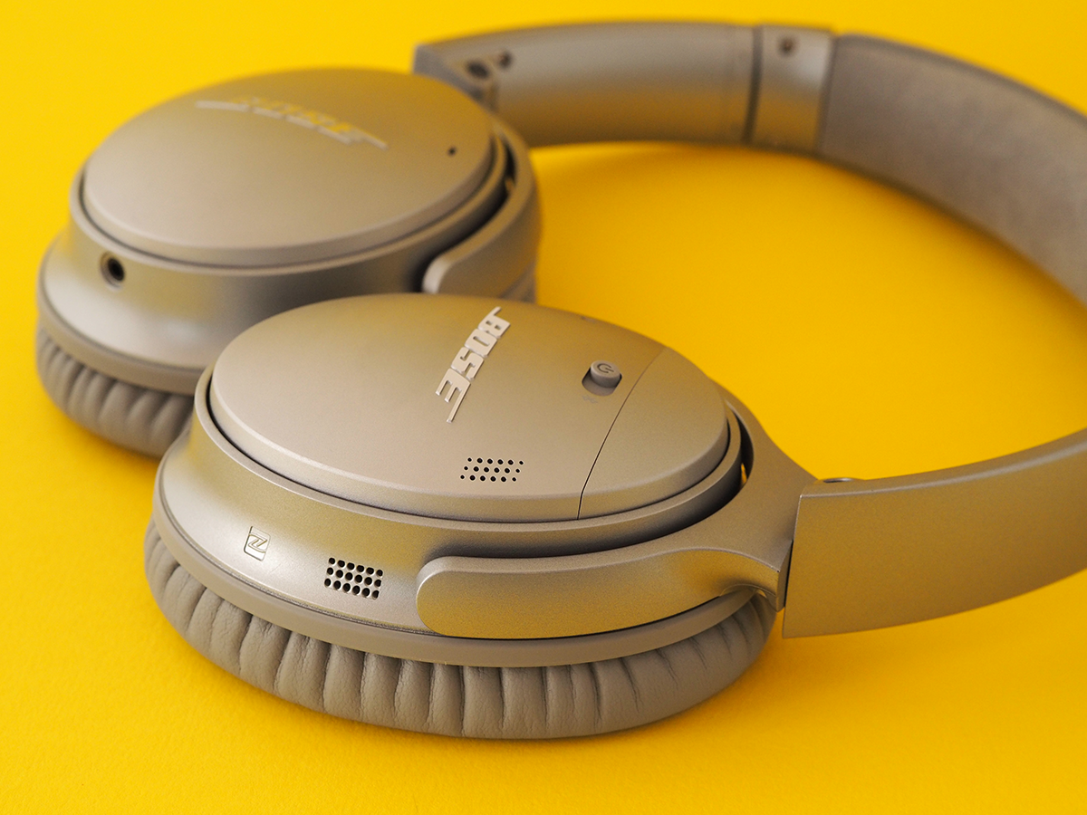 15. Bose QuietComfort 35 (2016)