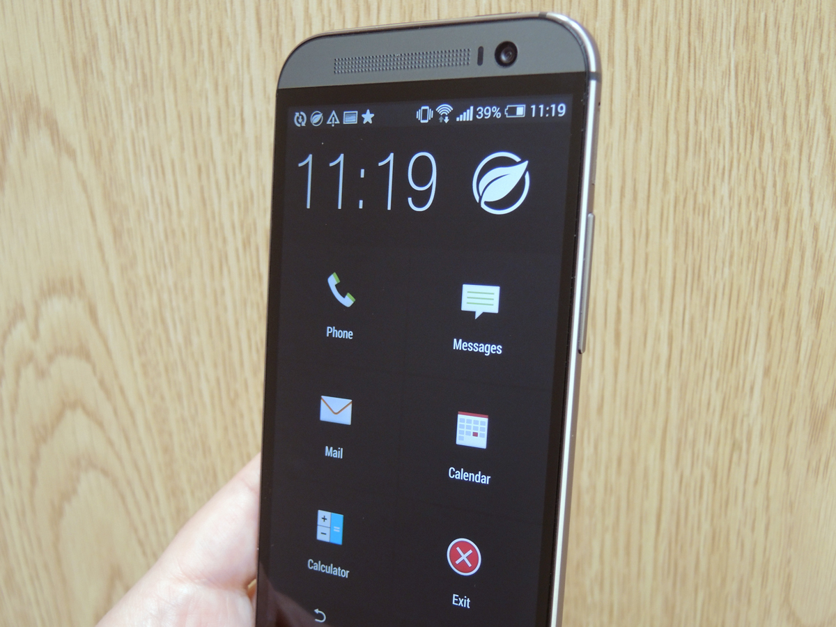 HTC One (M8) versus HTC One