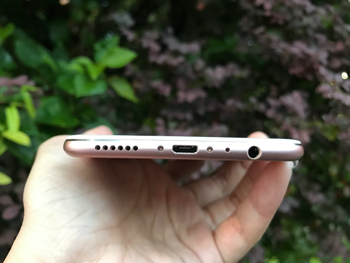 Oppo R9S User experience: A splash of colour