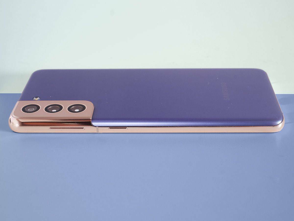 Battery Life: Don’t expect two days of use (or a charger)