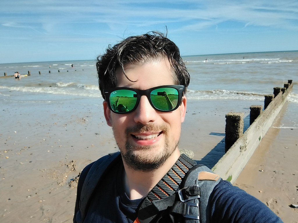 selfie shot on Motorola Moto G82