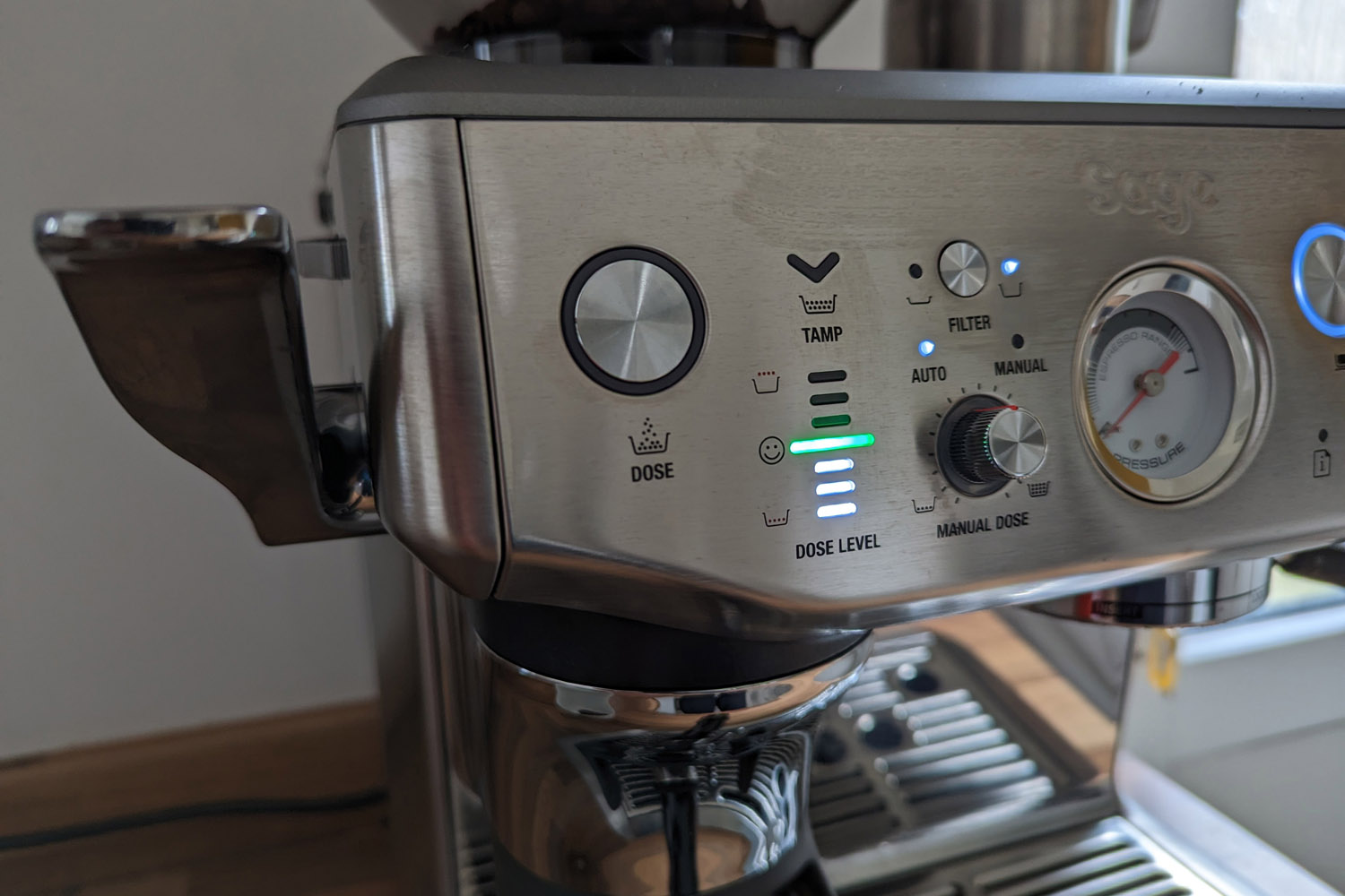Sage Barista Express Impress perfect tamp