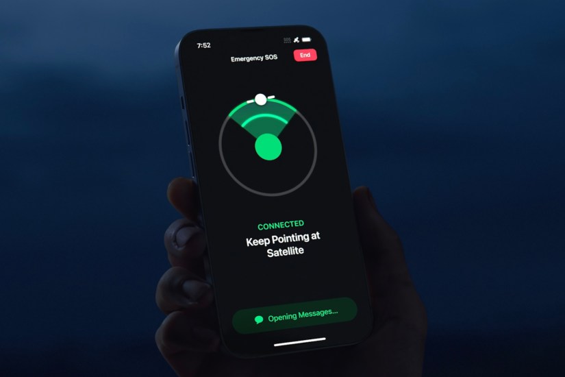 Apple rolling out Emergency SOS satellite feature to iPhone 14 models