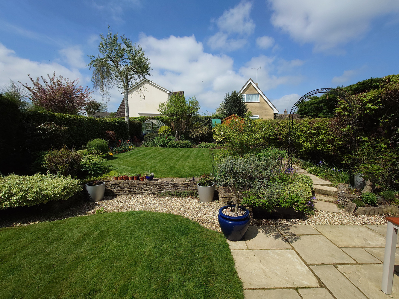 Sony Xperia 1 V camera samples garden ultrawide
