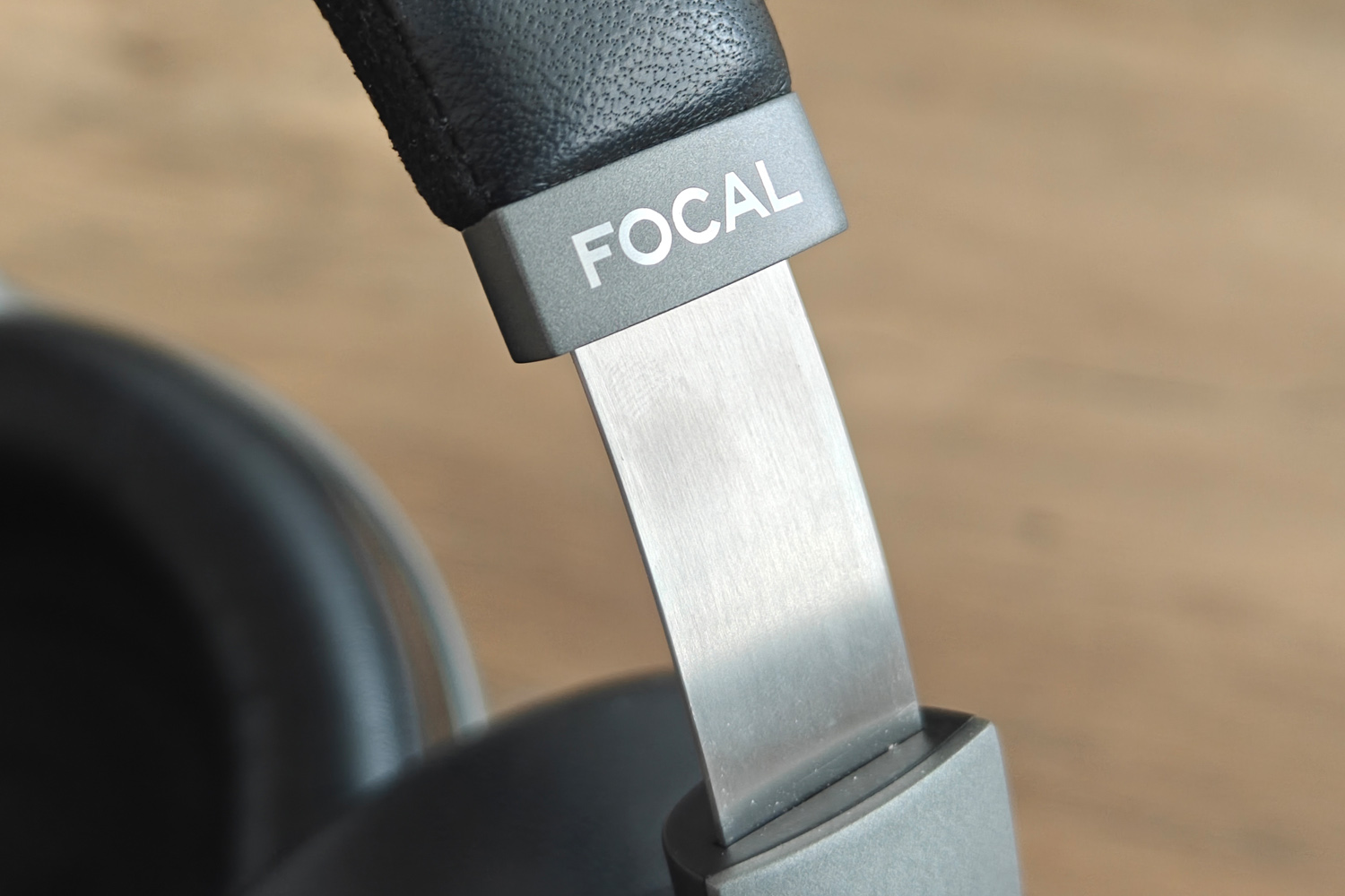 Focal Bathys headband metal