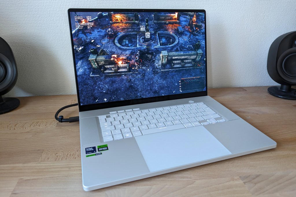Asus ROG Zephyrus G16 2024 review Gears Tactics