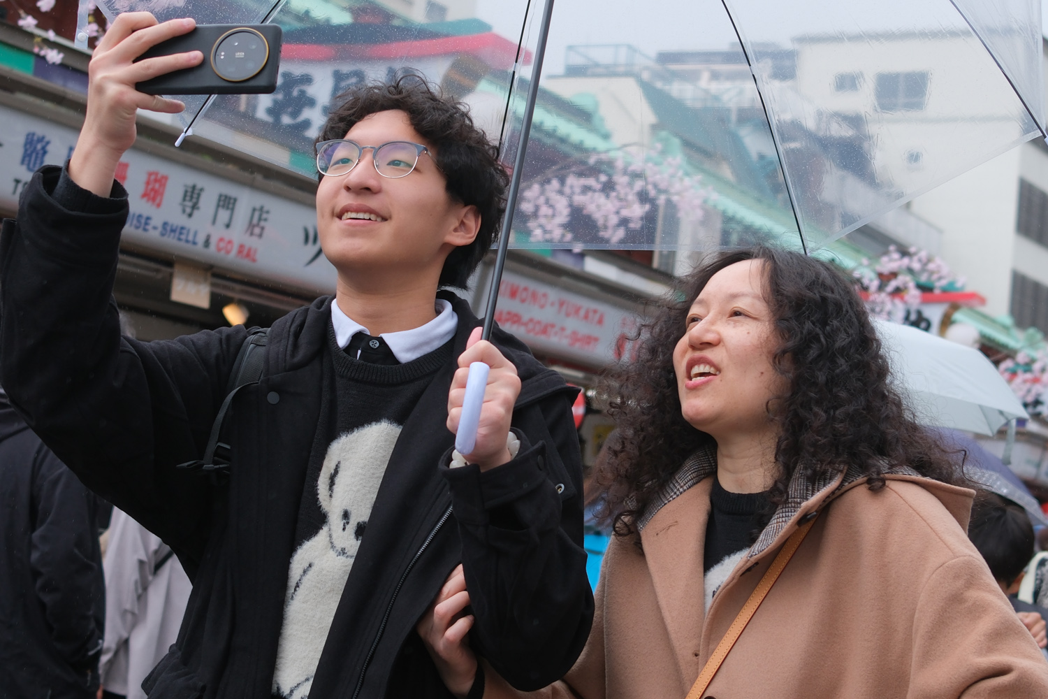 Fujifilm X100 VI samples couple