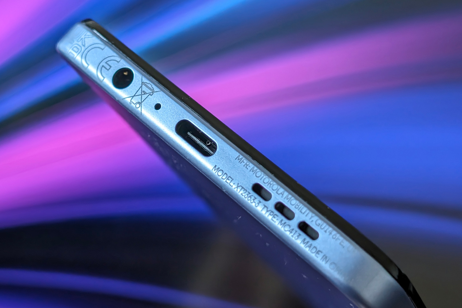 Motorola G34 5G review USB-C port
