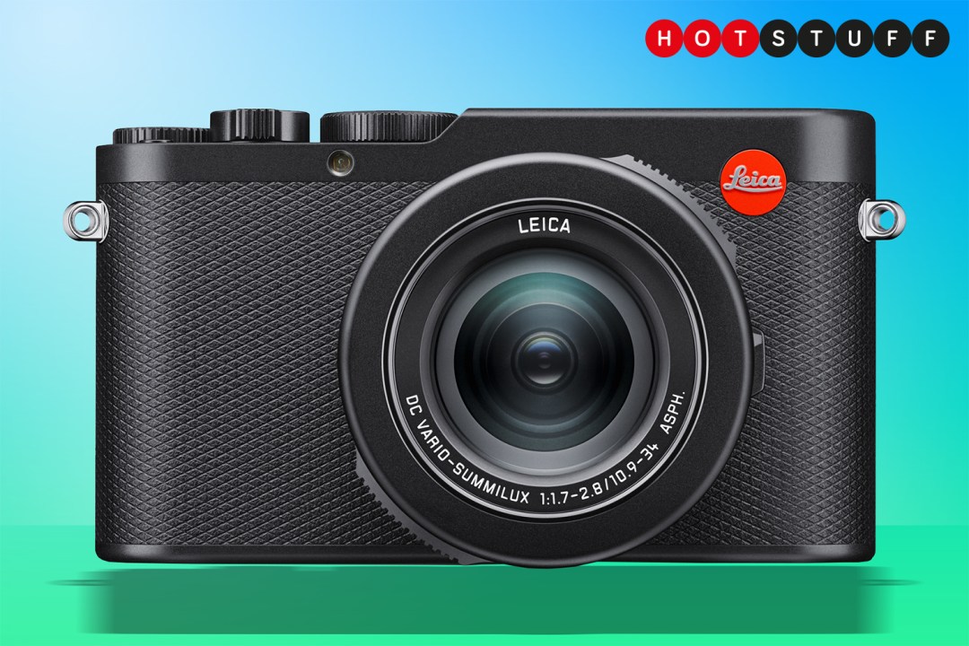 Leica D-Lux 8 hot stuff lead