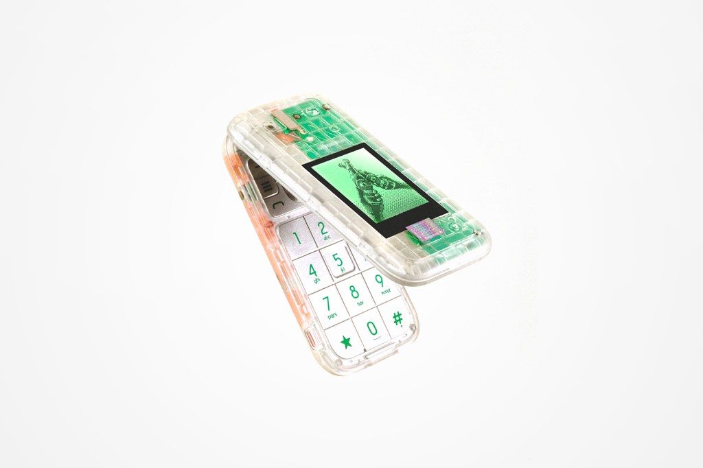 101-Best-Gadgets-Smartphones-The-Boring-Phone