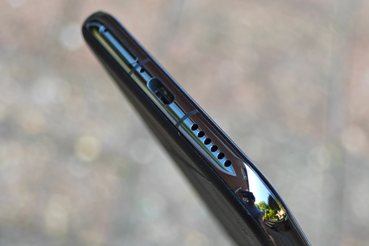 Huawei Pura 70 Ultra speakers