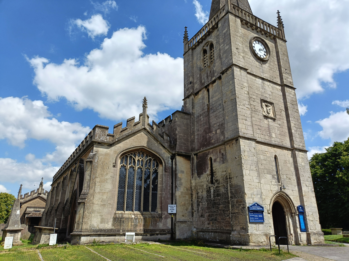 Oppo Reno 11 F camera samples church