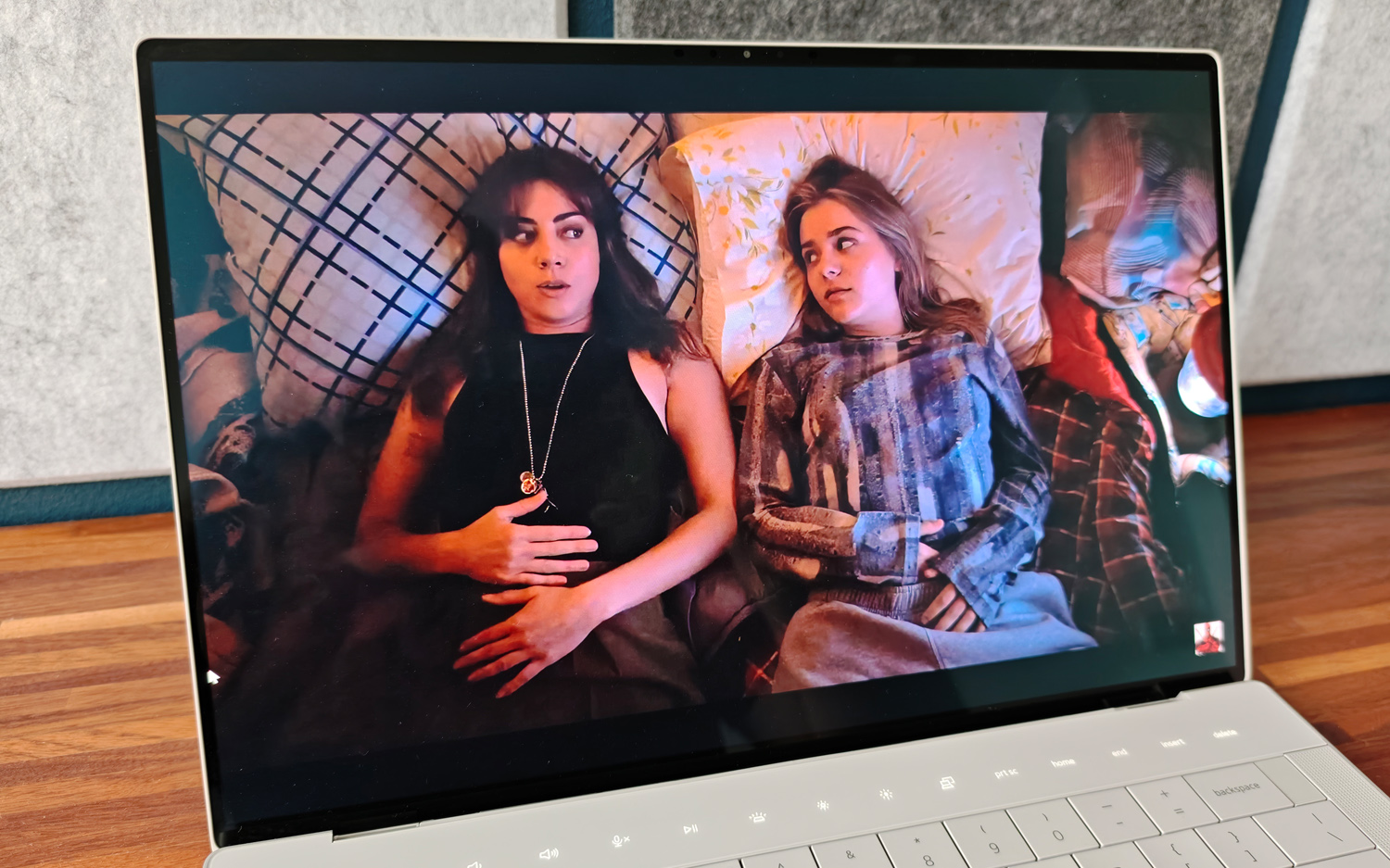 Dell XPS 14 review display 1