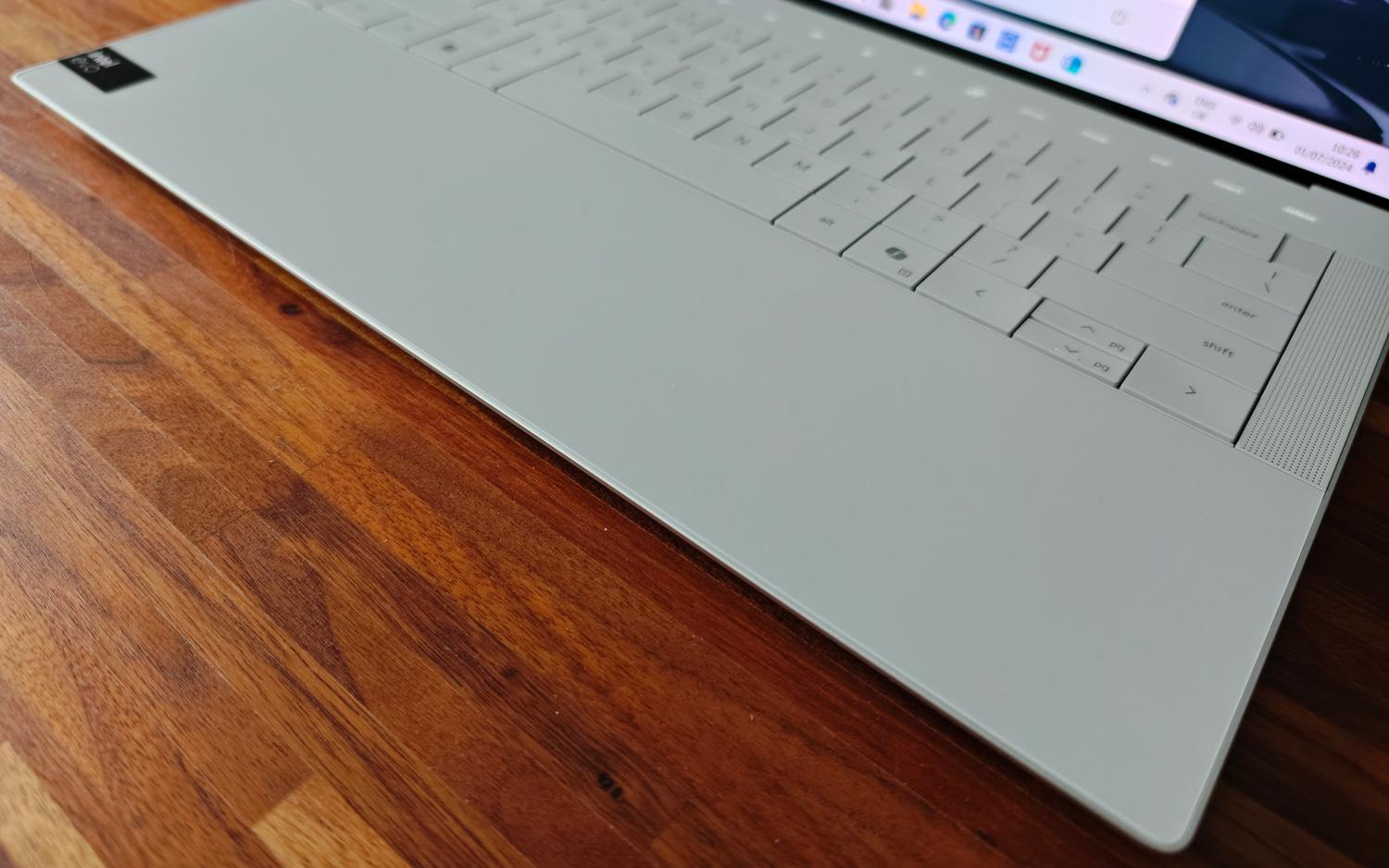 Dell XPS 14 review touchpad