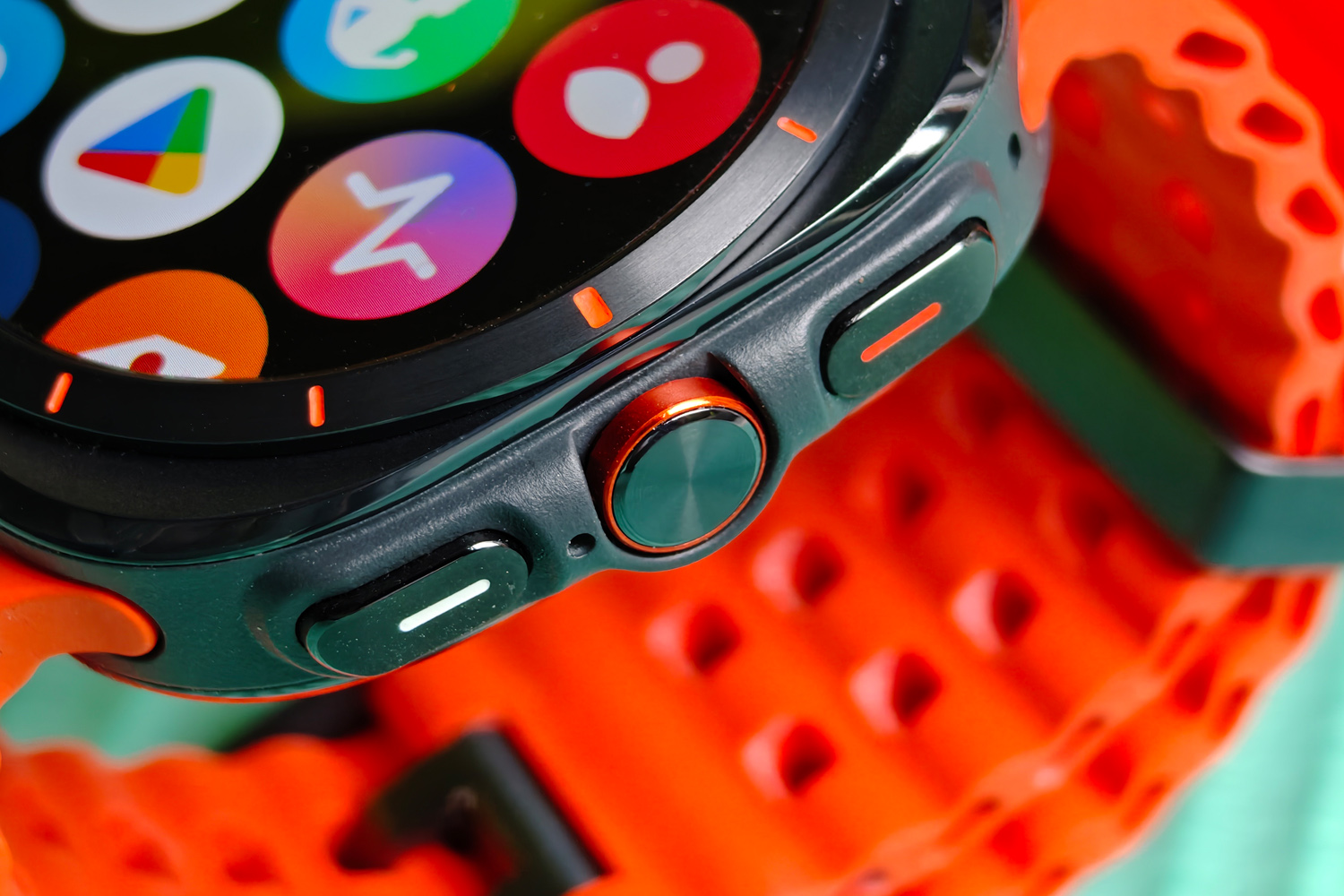 Samsung Galaxy Watch Ultra review side buttos