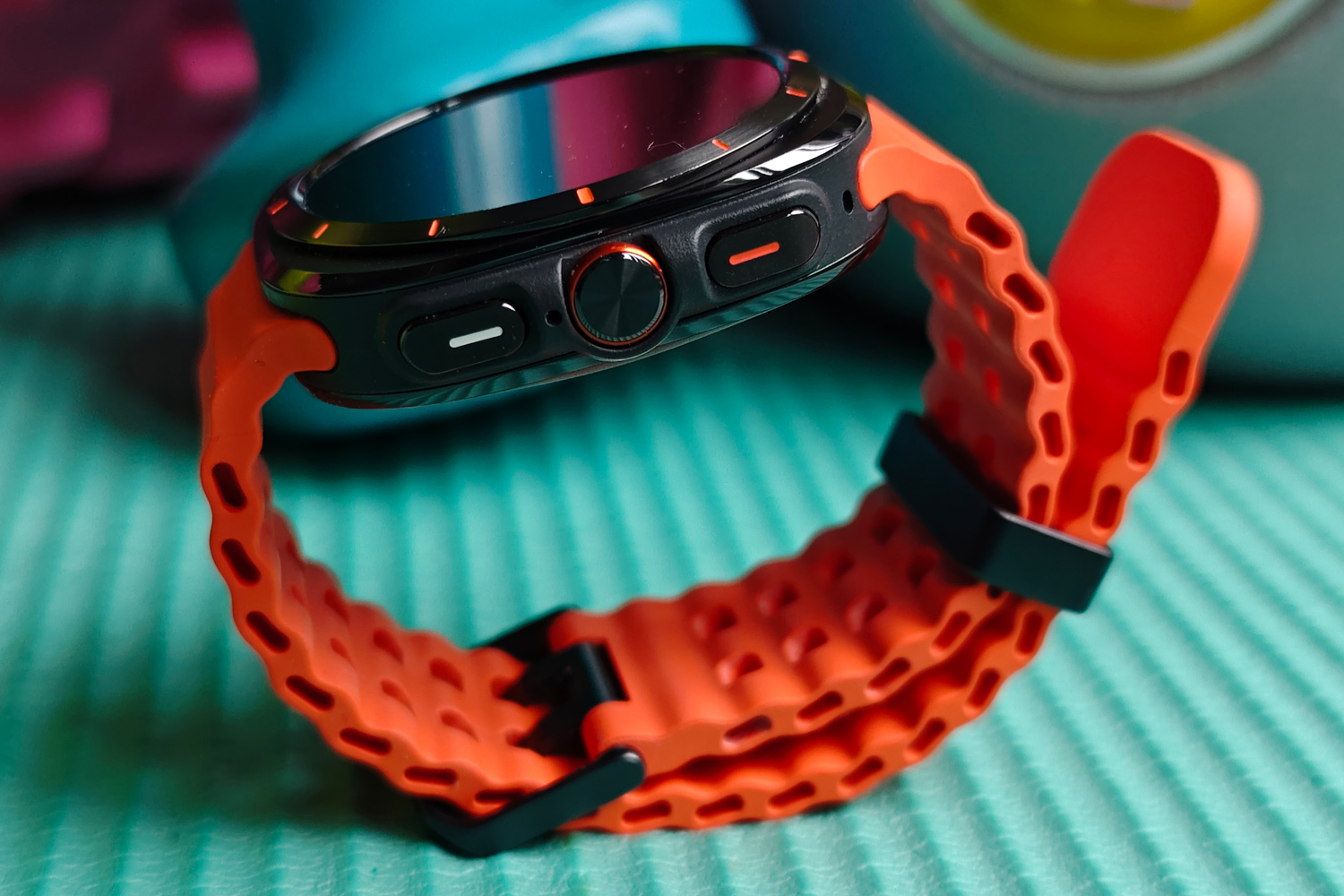 Samsung Galaxy Watch Ultra review side profile