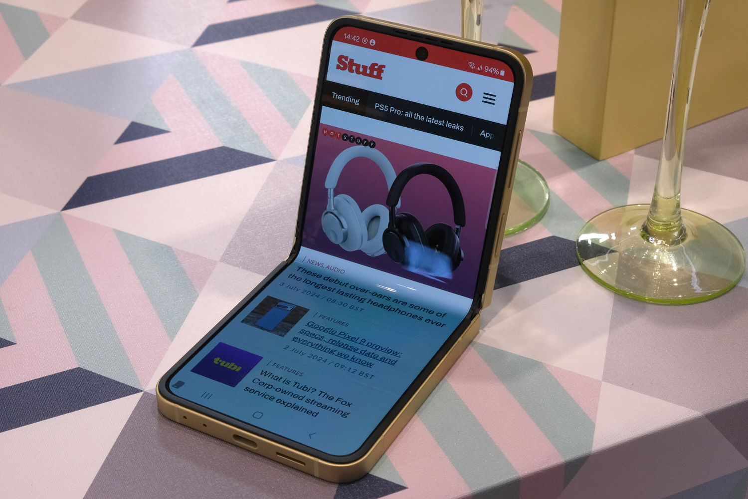 Samsung Galaxy Z Flip6 hands-on Stuff website