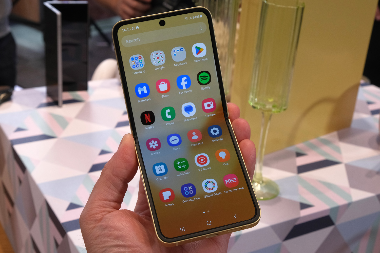 Samsung Galaxy Z Flip6 hands-on in hand inner screen