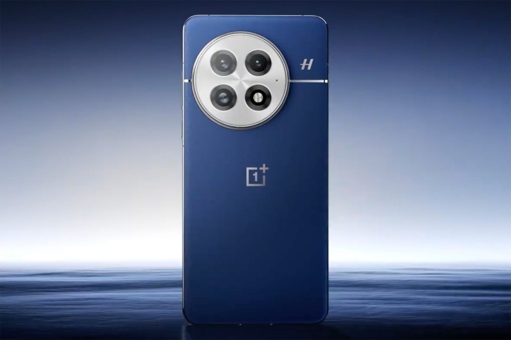 OnePlus 13 teaser blue