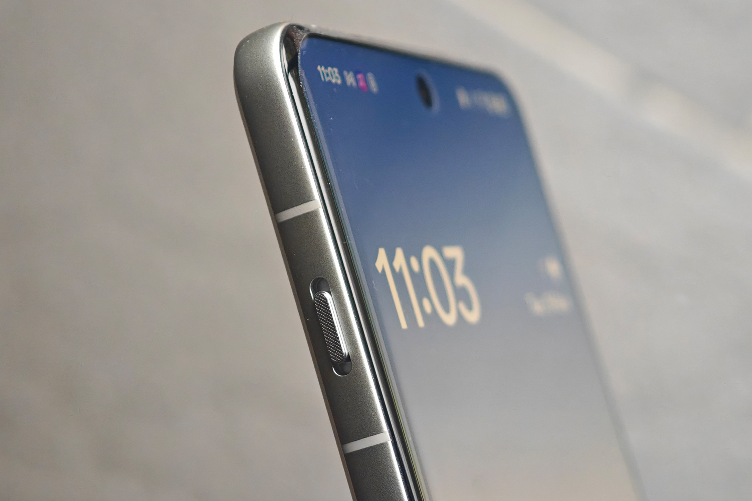 Oppo Find X8 Pro review alert slider