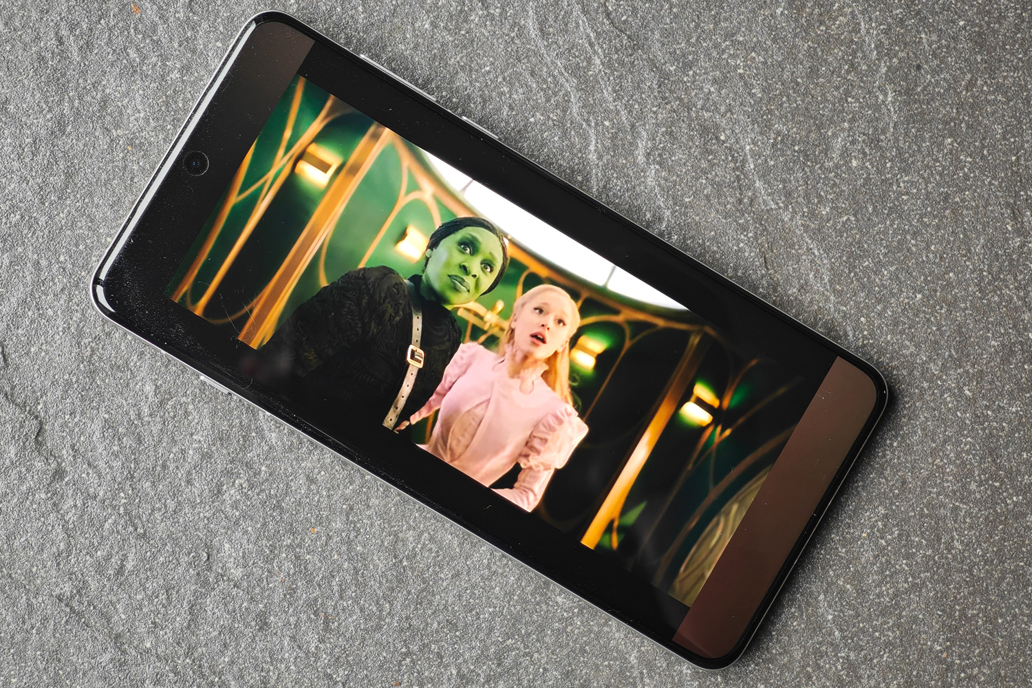Oppo Find X8 Pro review display 2