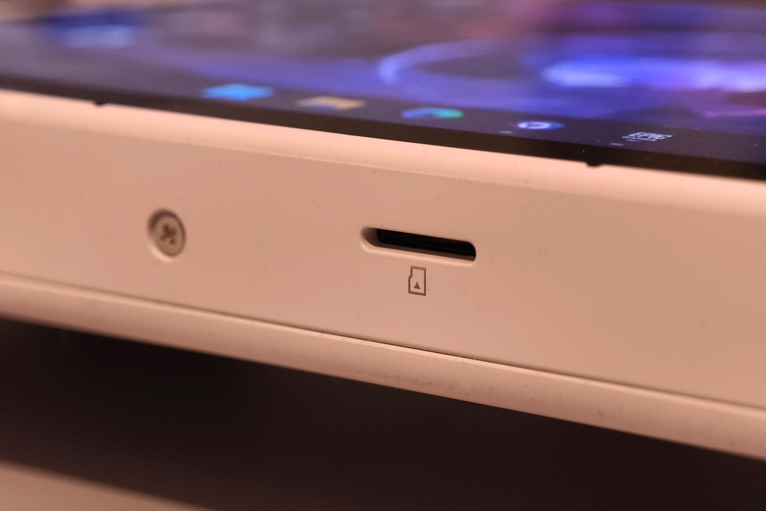 Lenovo Legion Go S review card reader