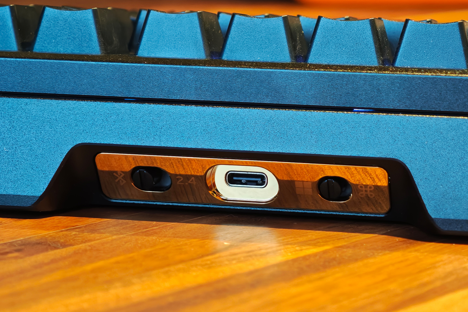 Glorious GMMK 3 75percent Wireless review USB port