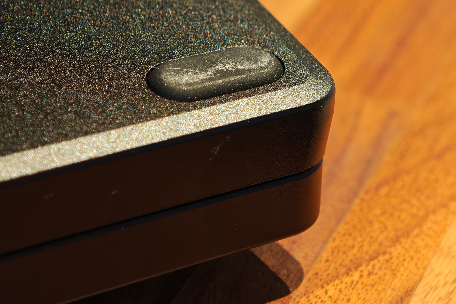 Glorious GMMK 3 75percent Wireless review feet