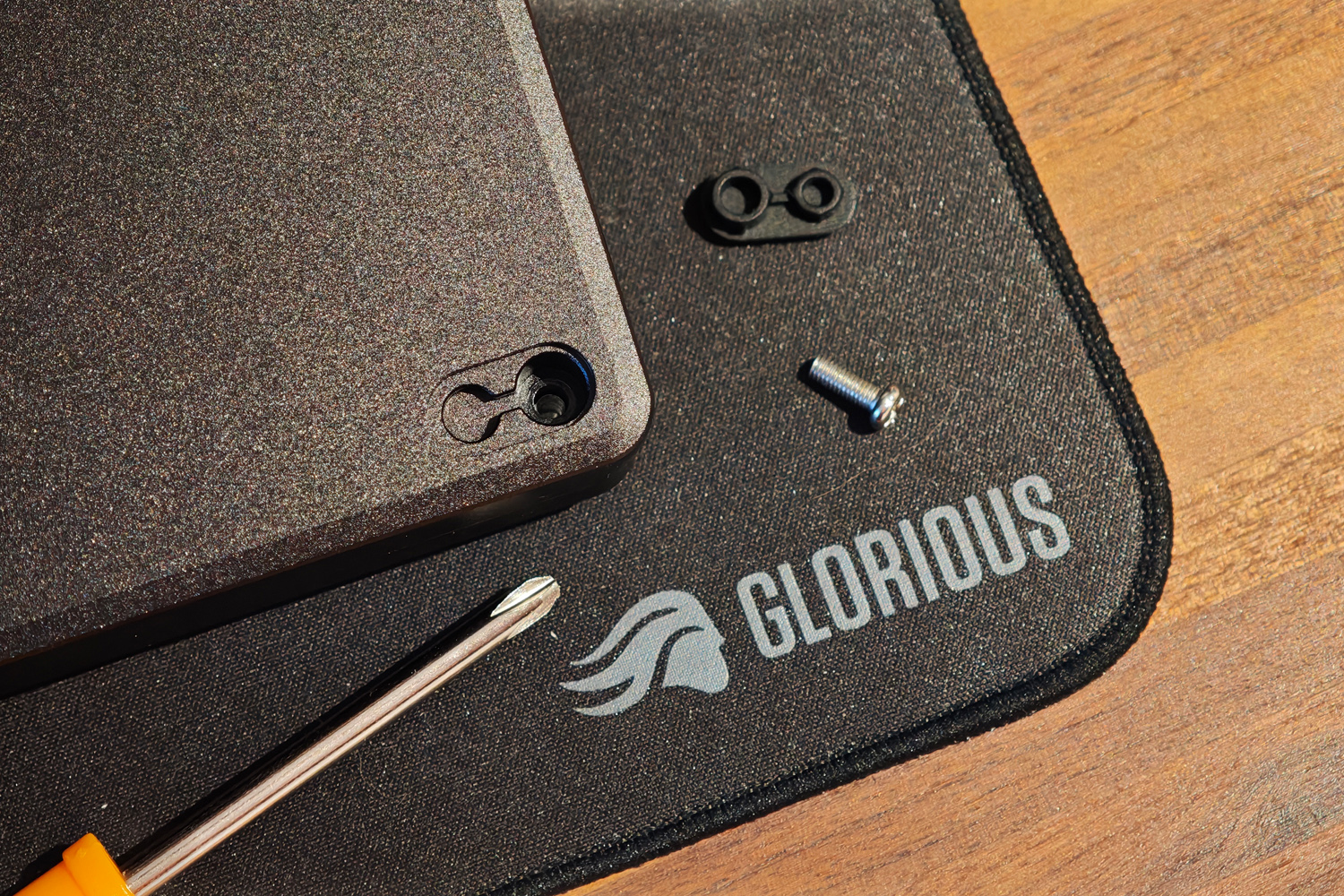 Glorious GMMK 3 75percent Wireless review screwdriver
