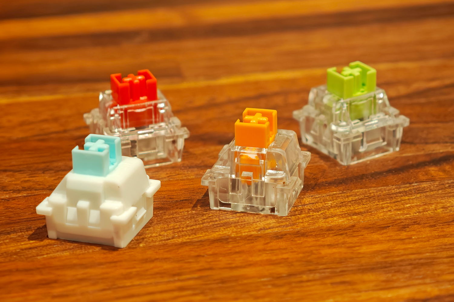 Glorious GMMK 3 75percent Wireless review switch examples