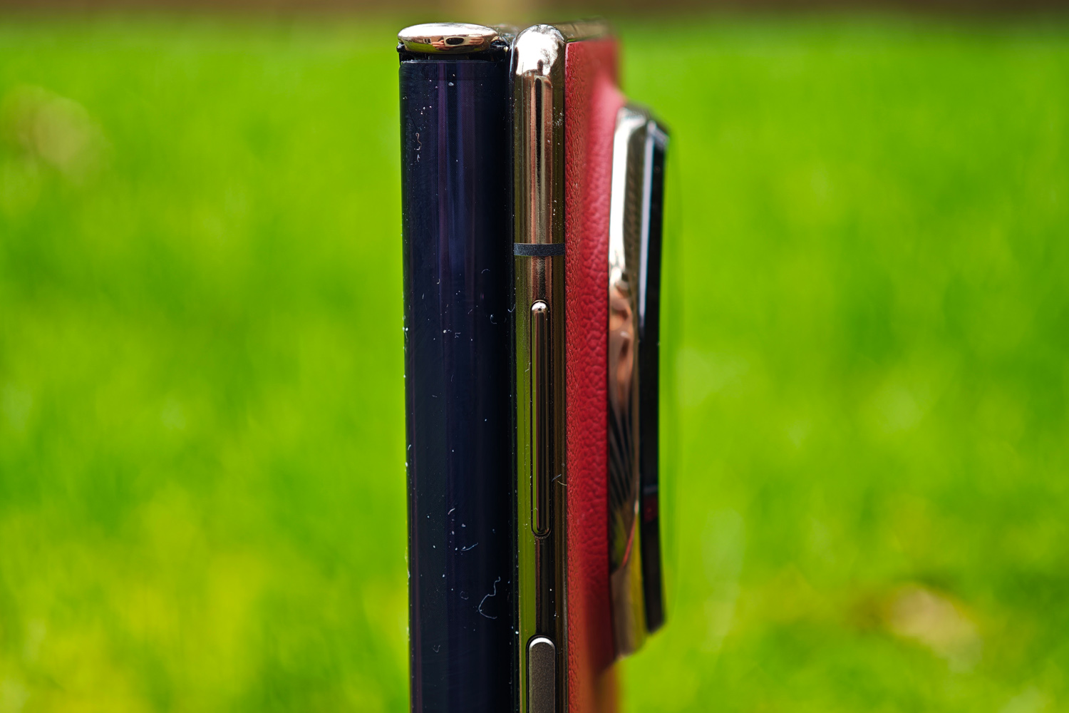 Huawei Mate XT Ultimate review exposed edge