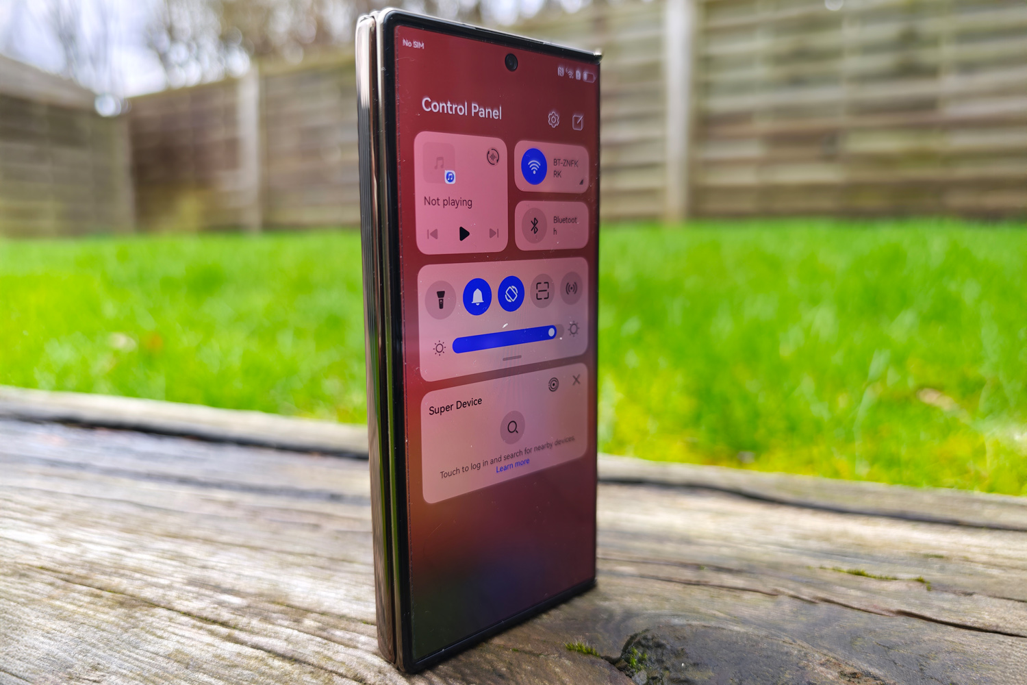 Huawei Mate XT Ultimate review lock screen