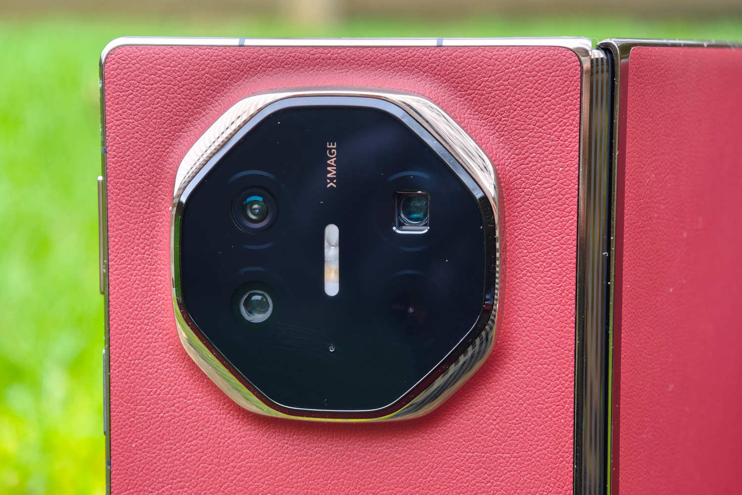 Huawei Mate XT Ultimate review rear cameras