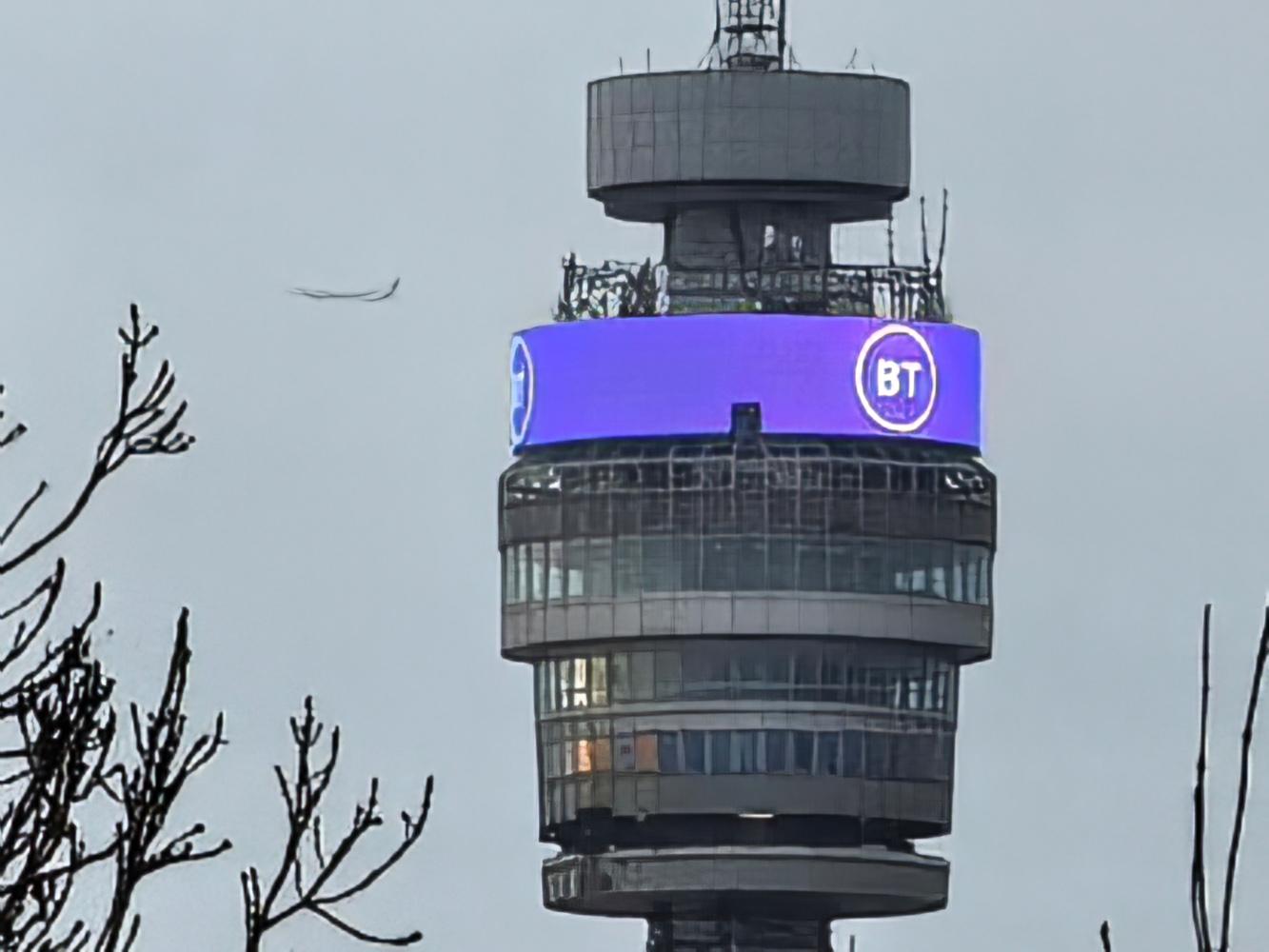 Huawei Mate XT camera samples BT Tower digital zoom