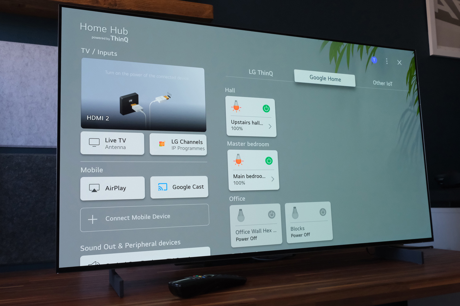 LG C5 OLED 42in review Home Hub