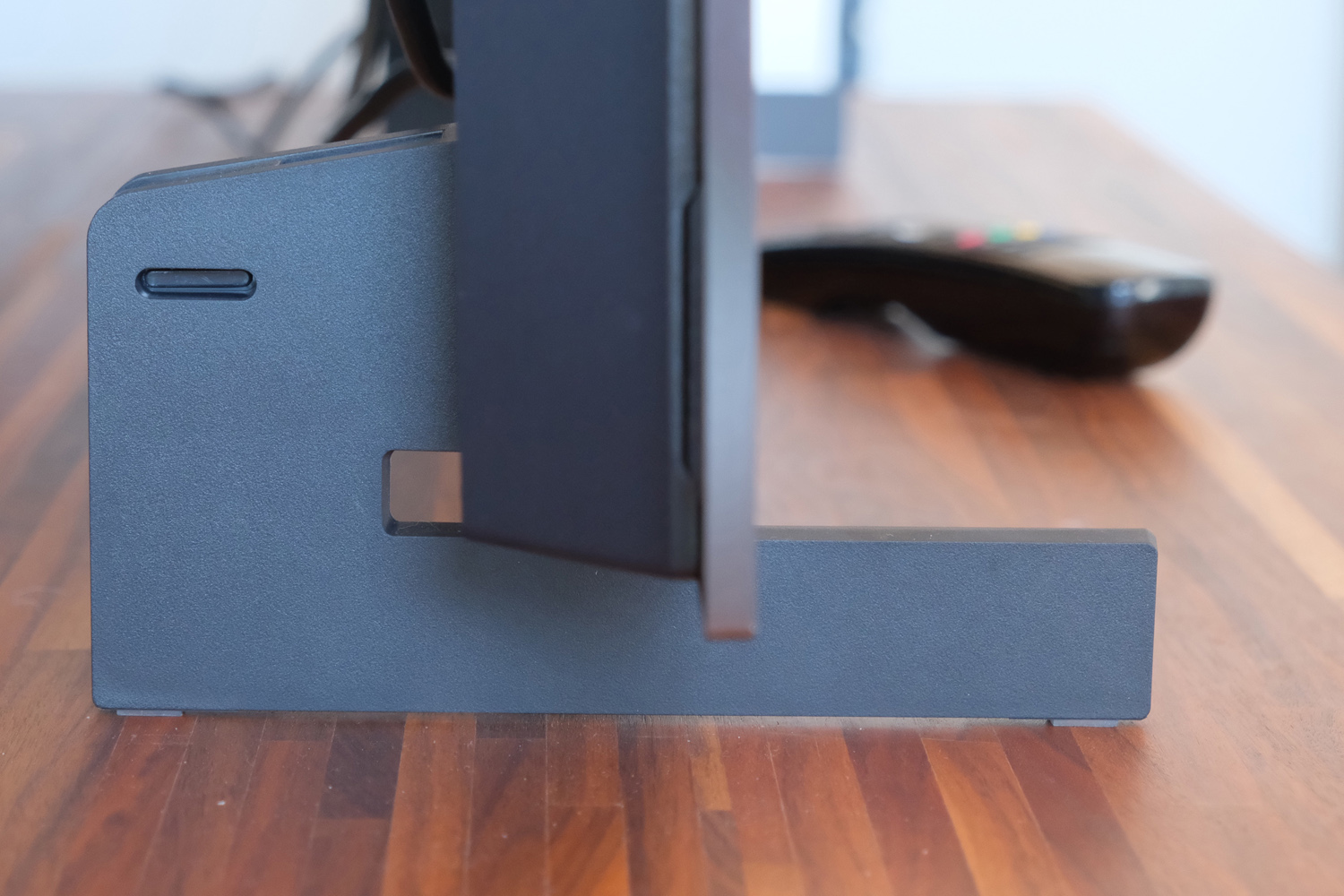 LG C5 OLED 42in review feet