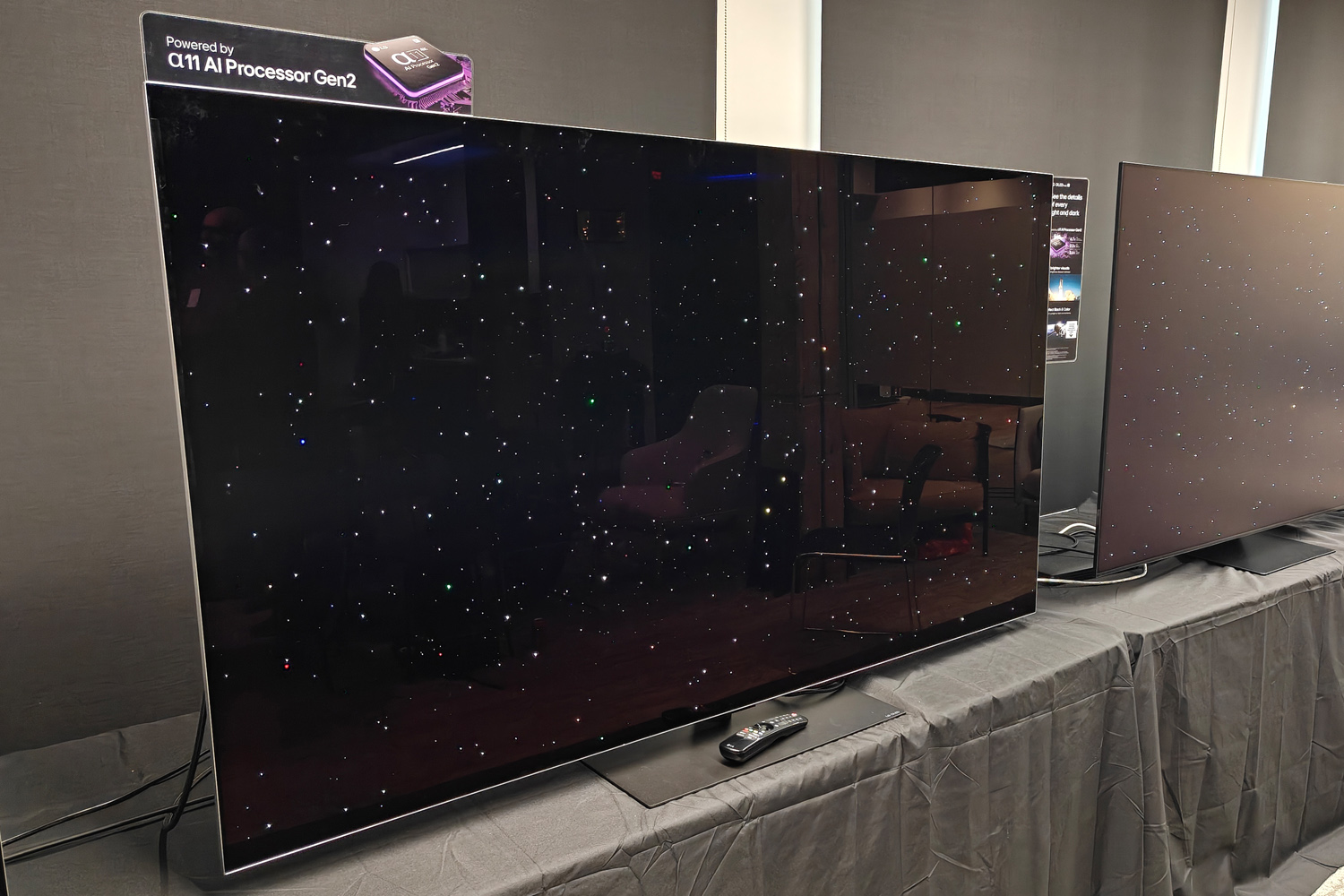 LG G5 OLED TV preview space