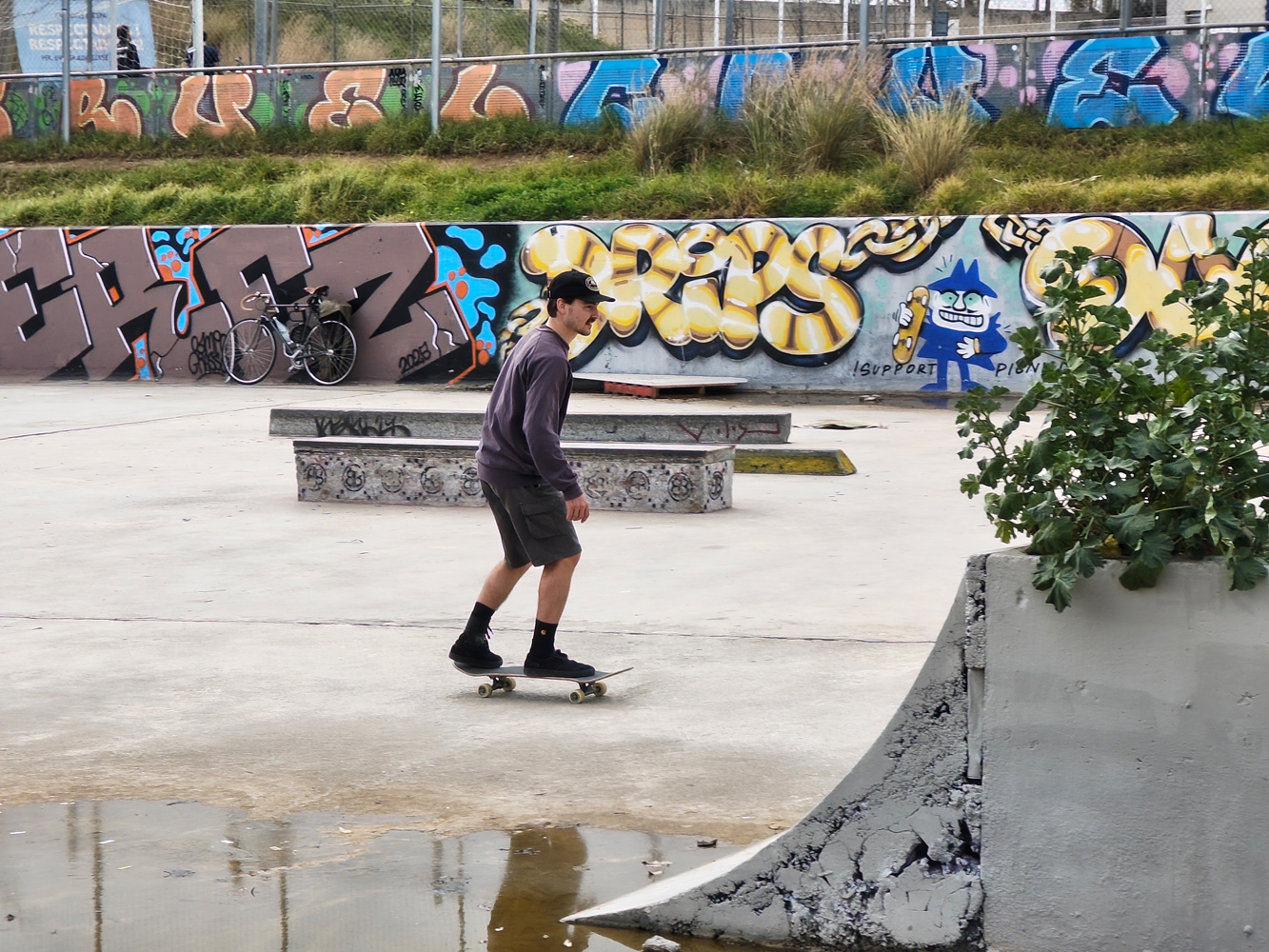 Nothing Phone 3a camera samples skater 2x