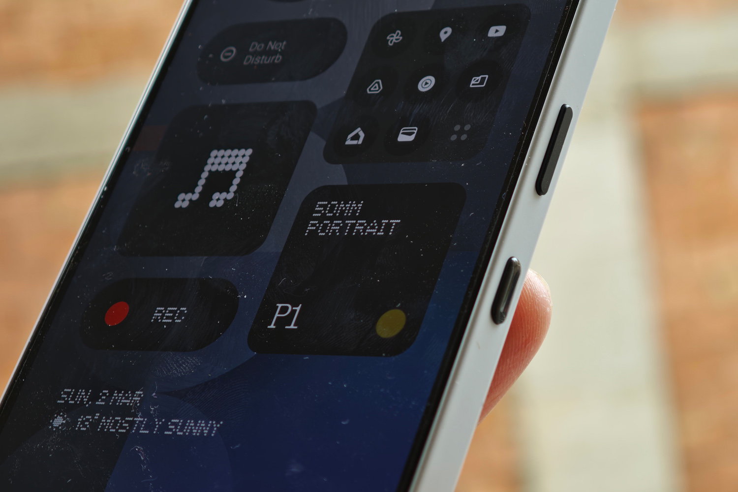 Nothing Phone 3a review Essential Space action