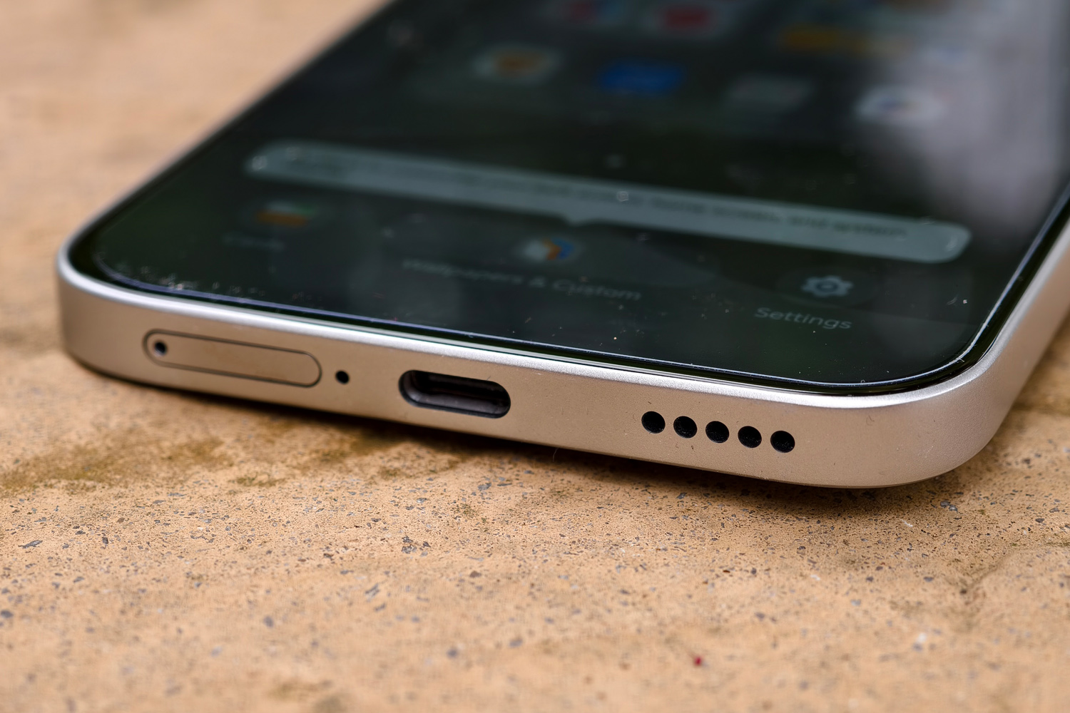 Honor 400 Lite review USB
