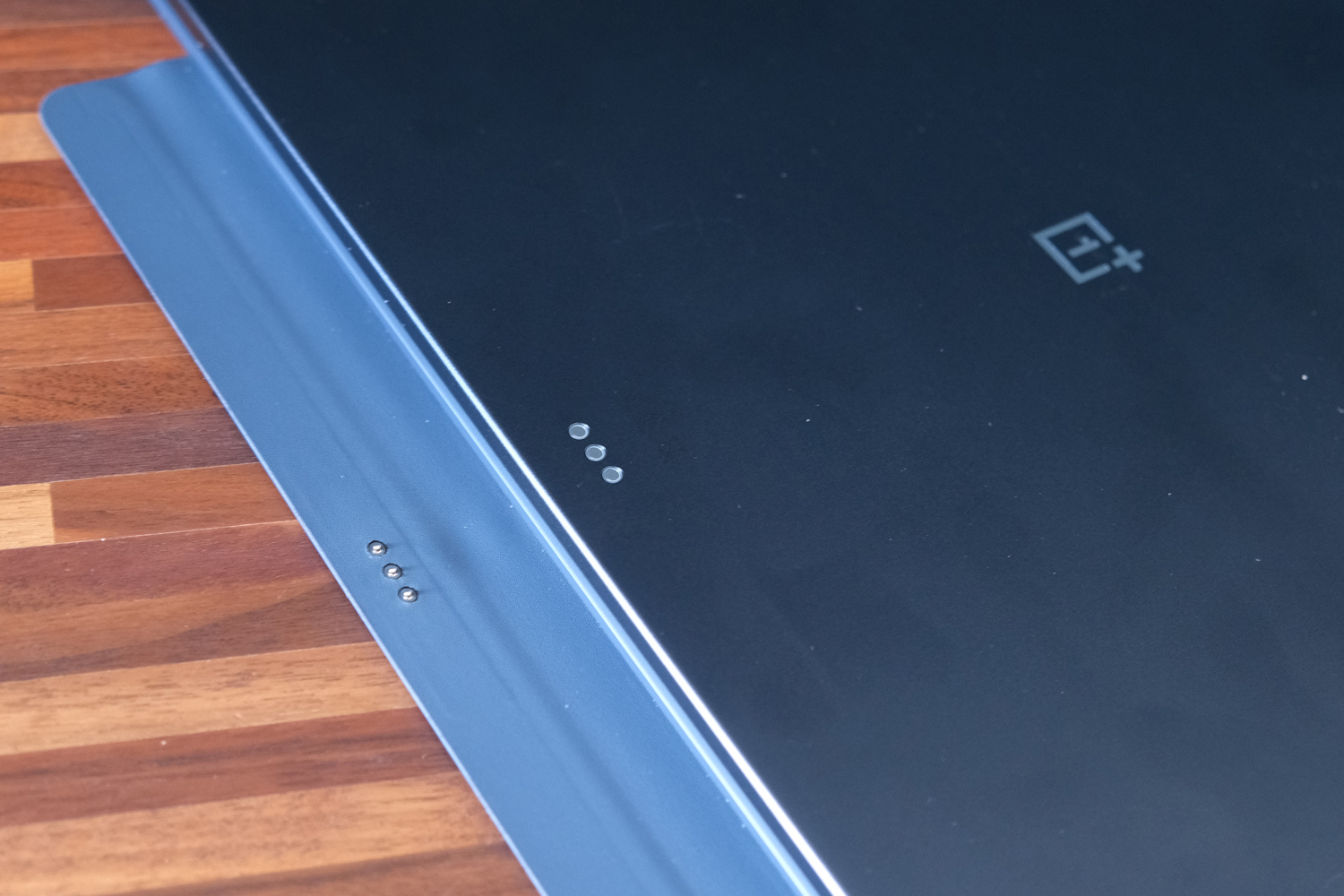 OnePlus Pad 3 review pogo pins