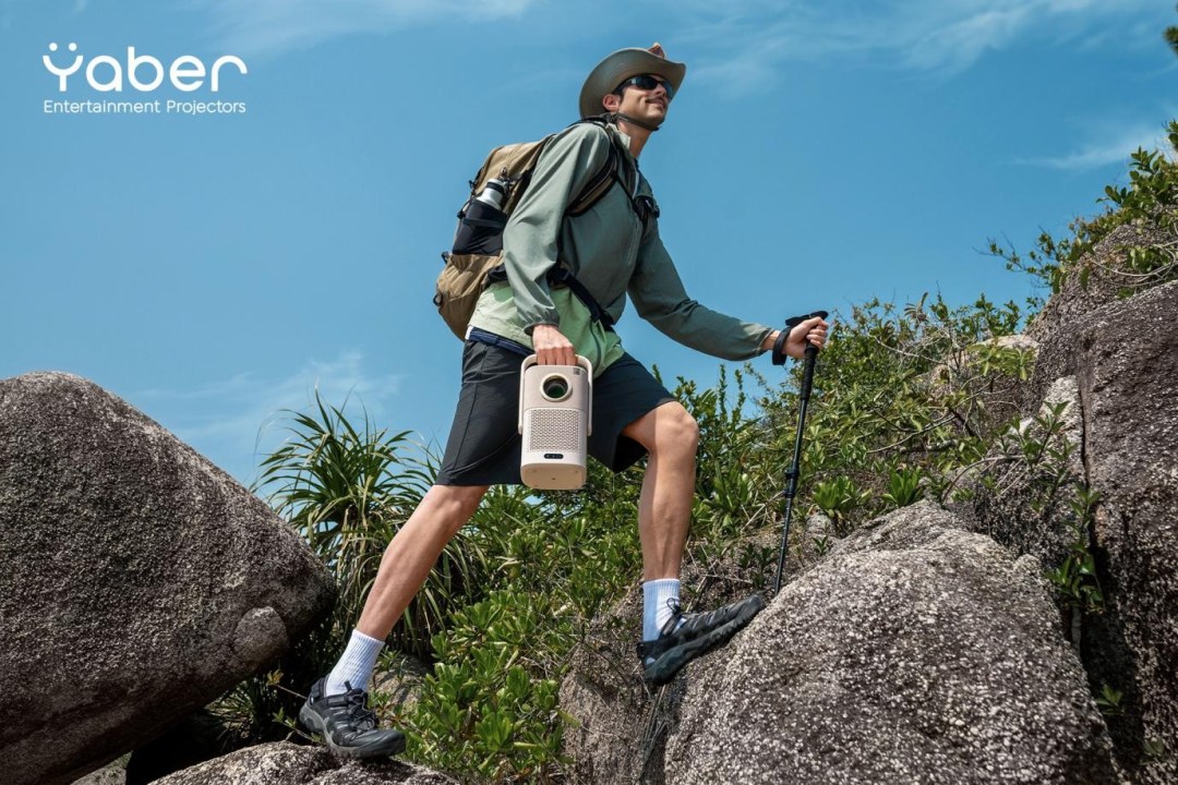 Yaber T2 portable projector