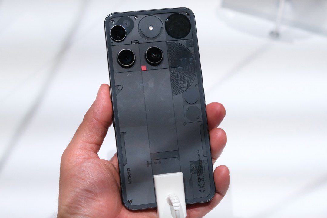 Nothing Phone 3 hands-on lead