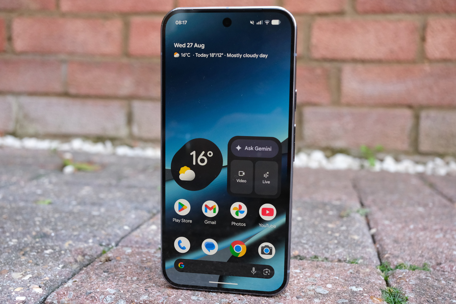 Google Pixel 10 Pro XL review home screen