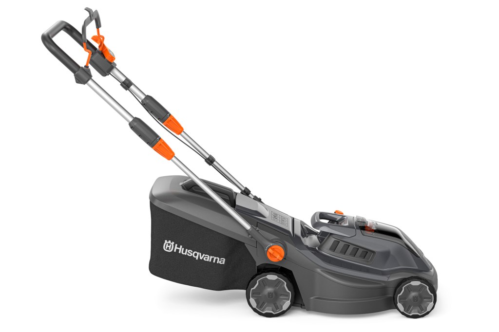 Husqvarna Aspire LC34-P4A on white background