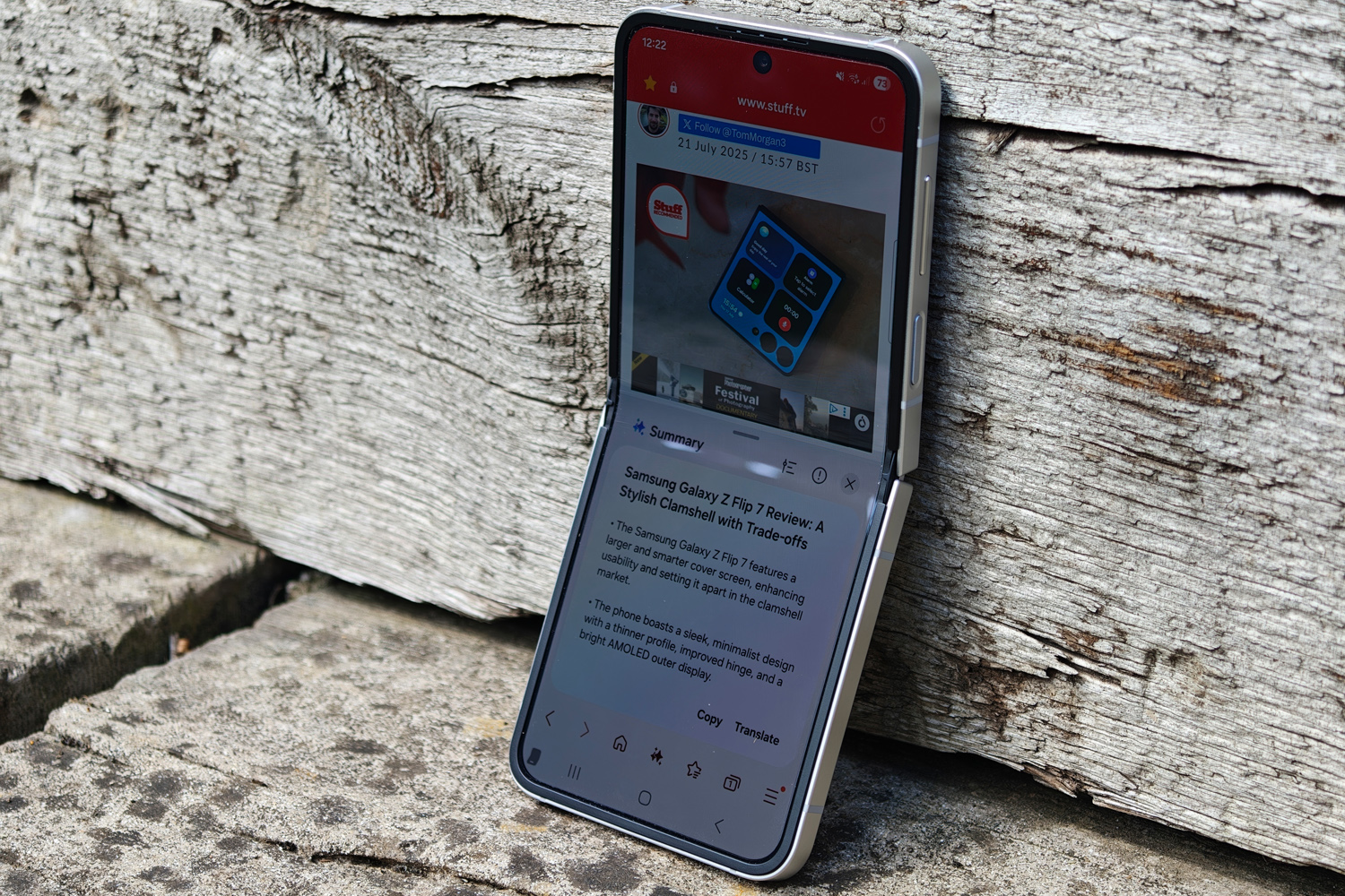 Samsung Galaxy Z Flip 7 FE AI summary